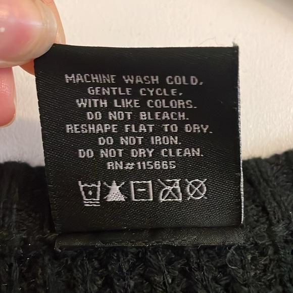 Harry Potter Hot Topic Plus Hufflepuff Quidditch Cropped Oversized Knit Pullover - Picture 5 of 7